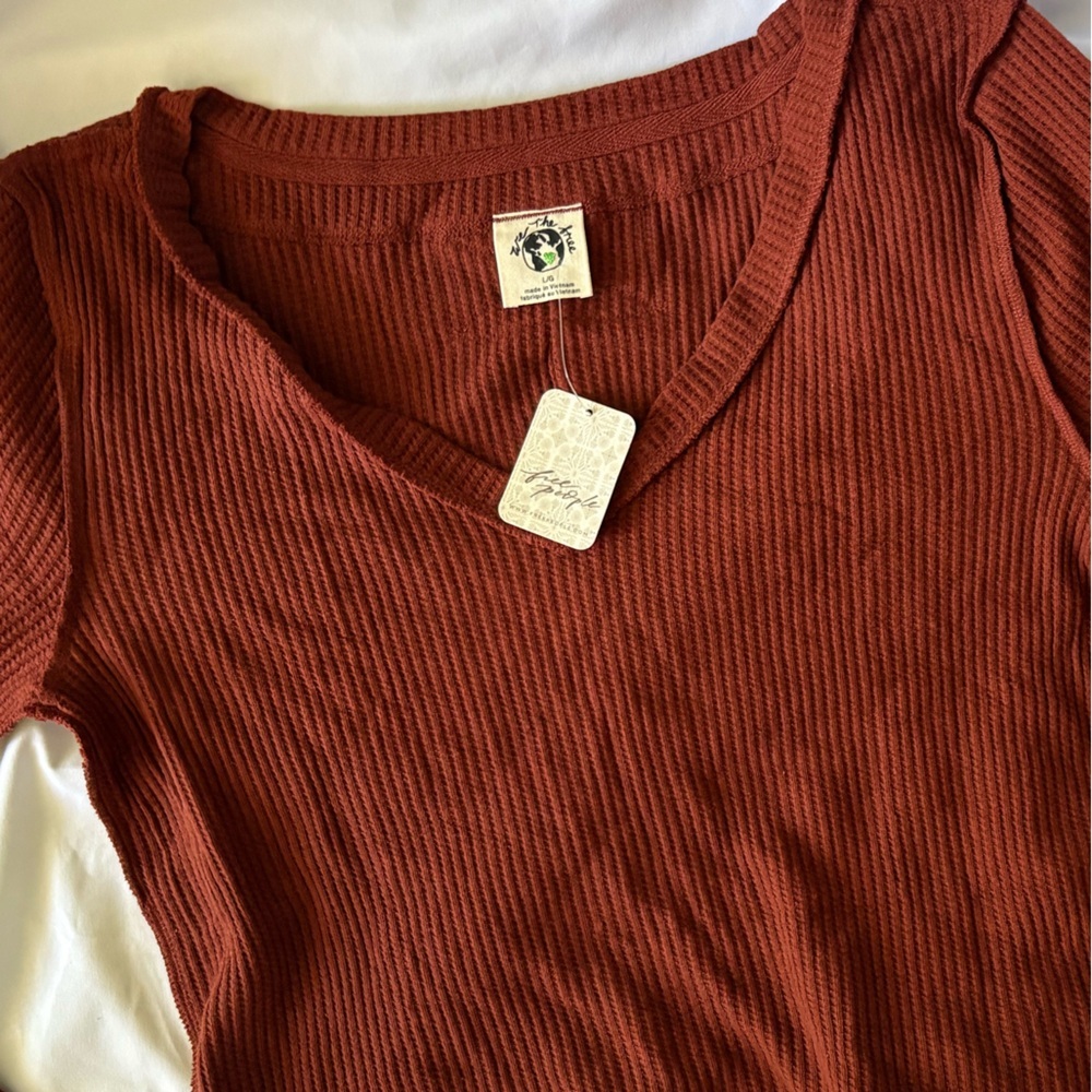 Free people We the free Manchester
Long Sleeve. NWT. Cherry mahogany L - Picture 9 of 10